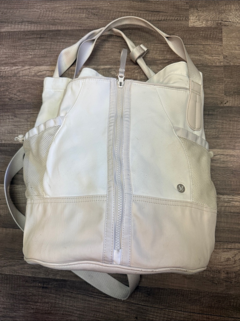 Lululemon Tennis Rally Bag 21L